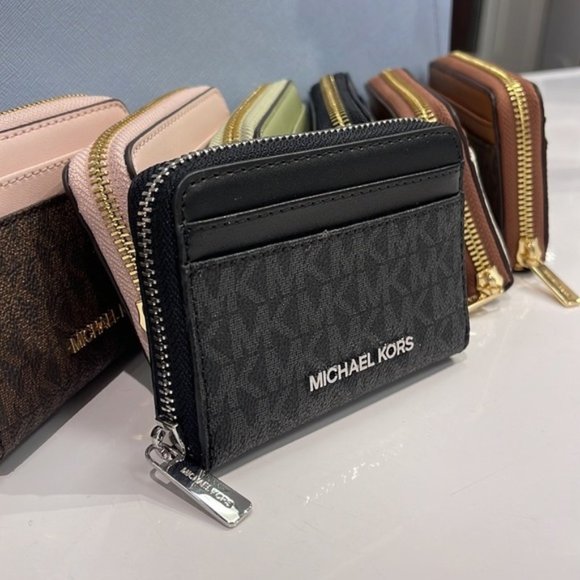 Michael Kors Jet Set Travel Medium Zip Around Card Case Black - Picture 2 of 15